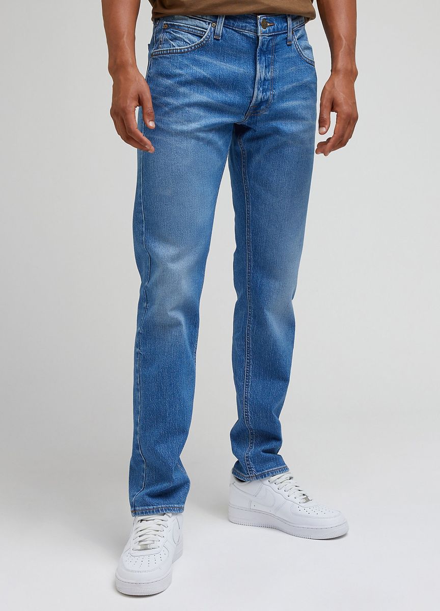 Jeans mit geradem Bein in heller Waschung