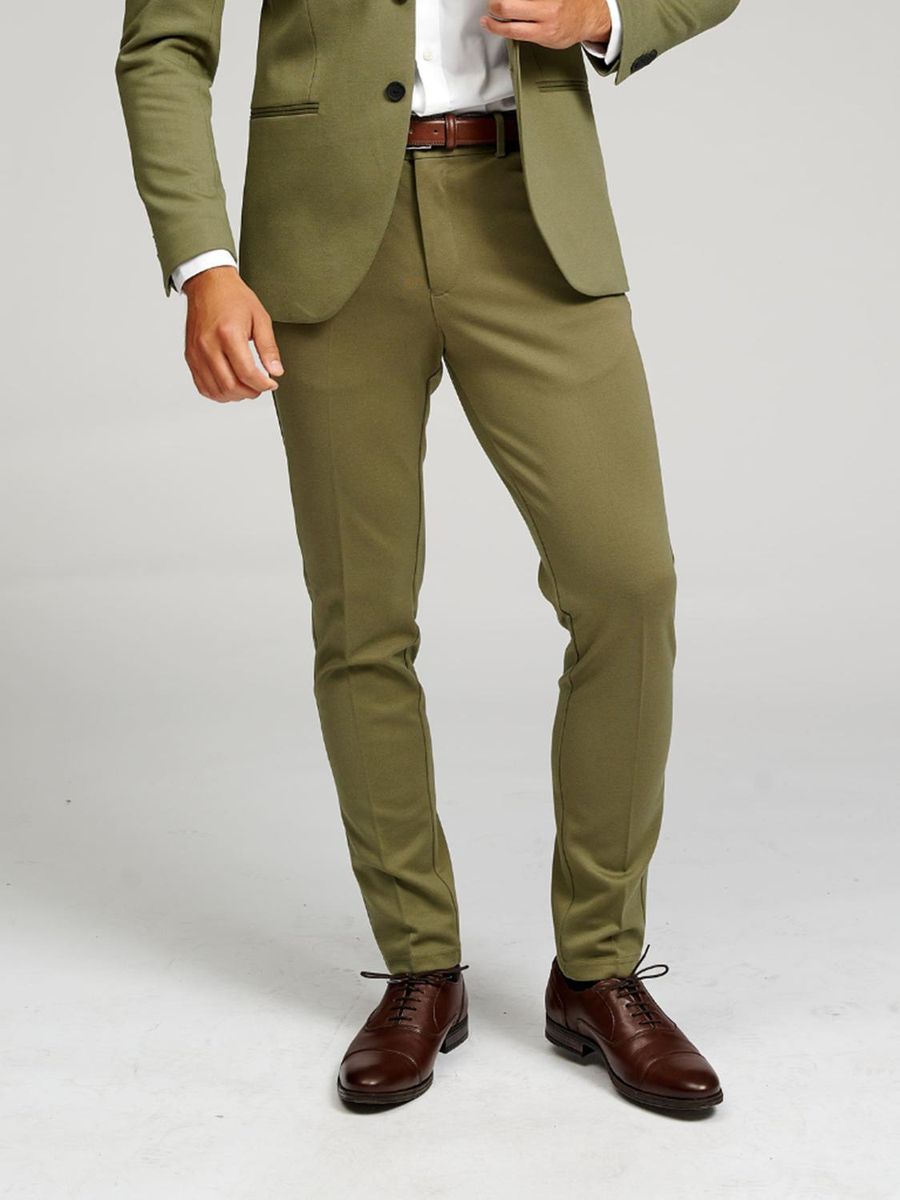 Olivgrüne, schmal geschnittene Performance-Hose