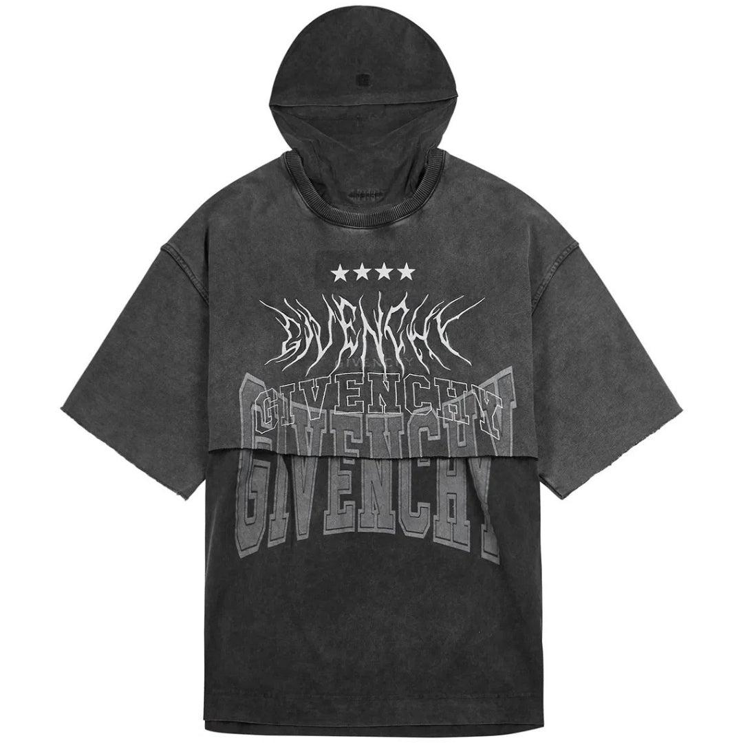 Übergroßes T-Shirt mit Lagen-Hoodie