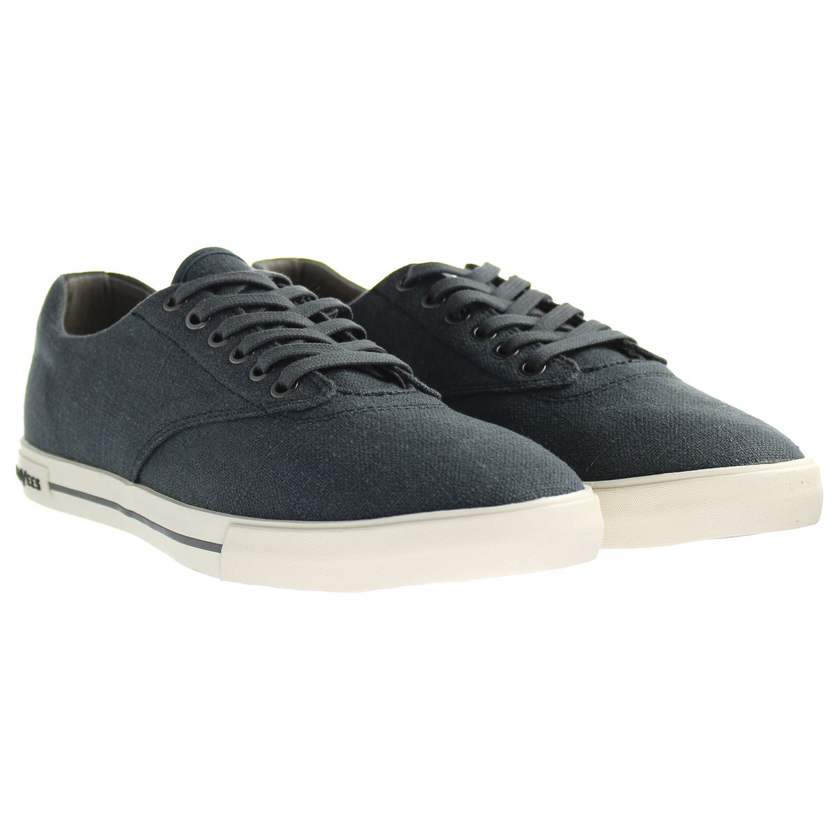 Klassische Low-Top-Plimsolls aus Canvas