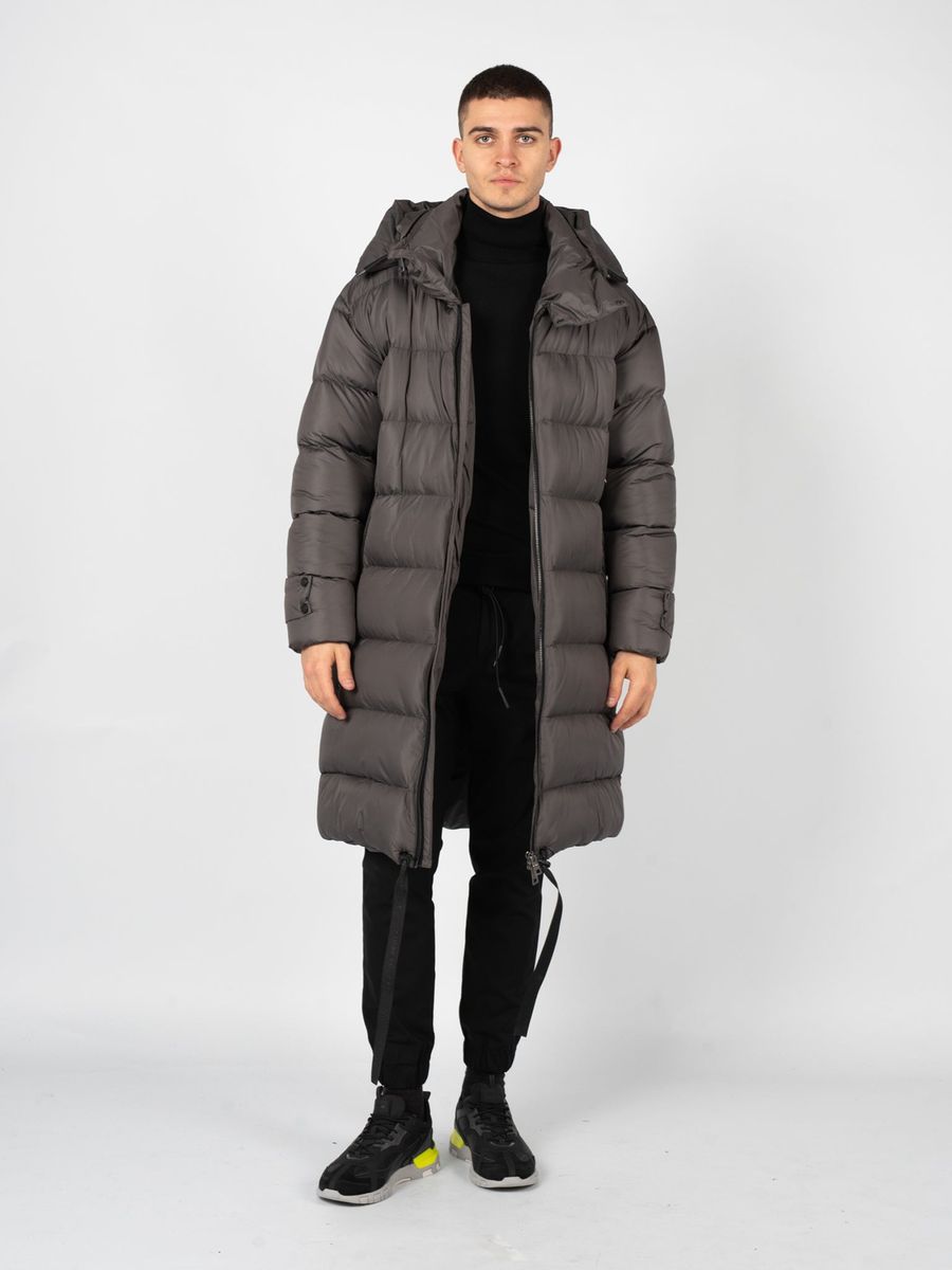 Langer gesteppter Puffer mit Kapuze