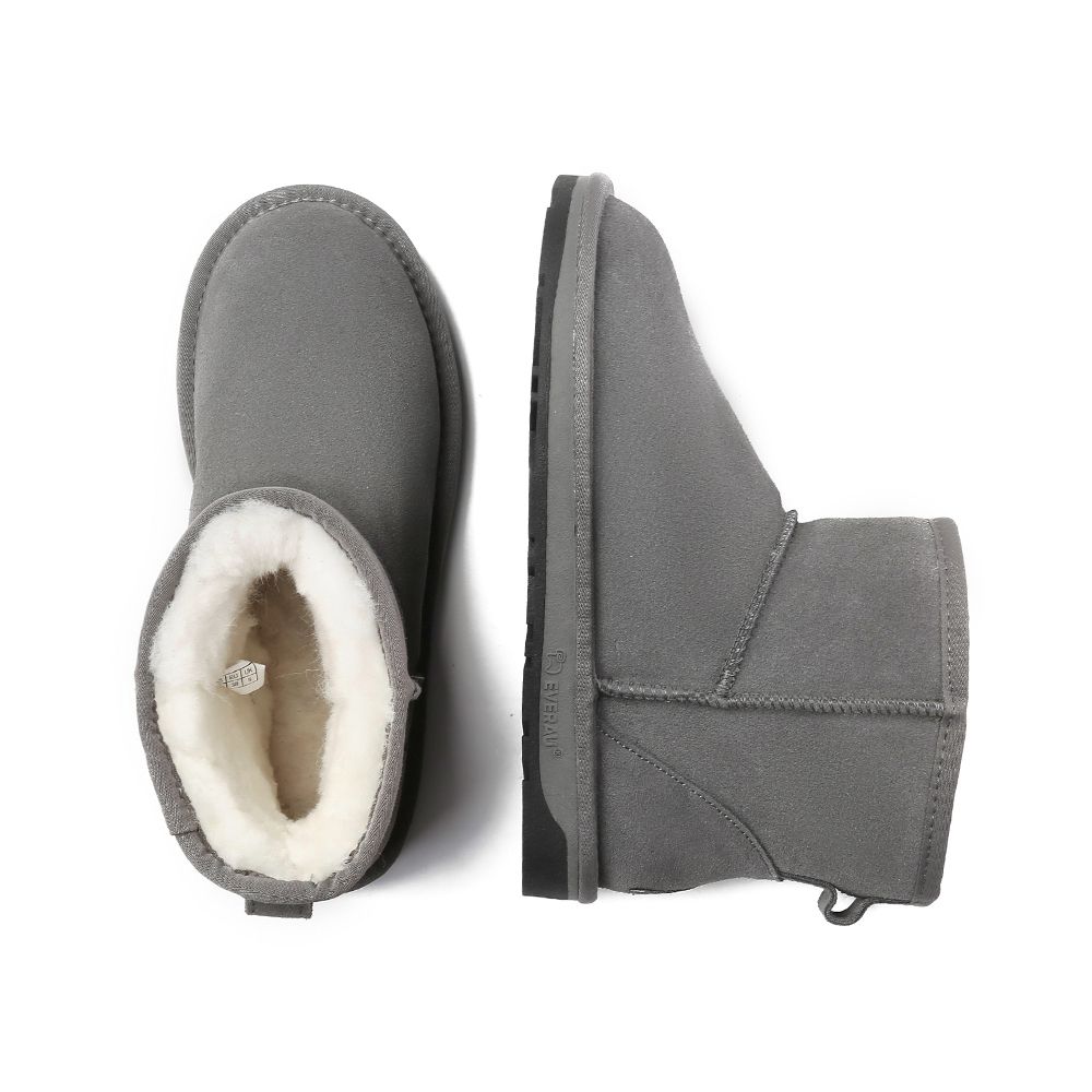 Klassische Mini-Stiefel aus Schafsfell-Wildleder