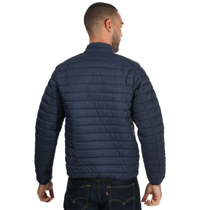 Leichte gesteppte Trichterhalsjacke