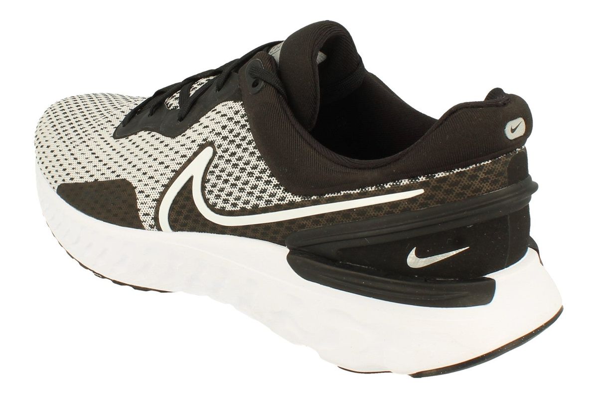 React Miler 3 Laufschuhe