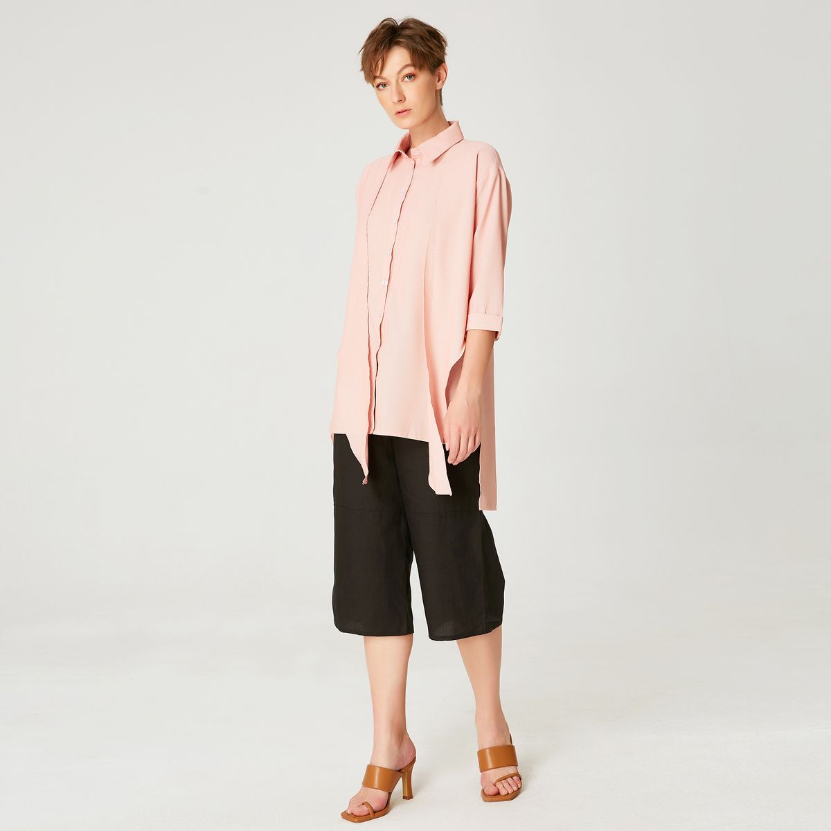 Longshirt mit Knotendetail und Paneelen