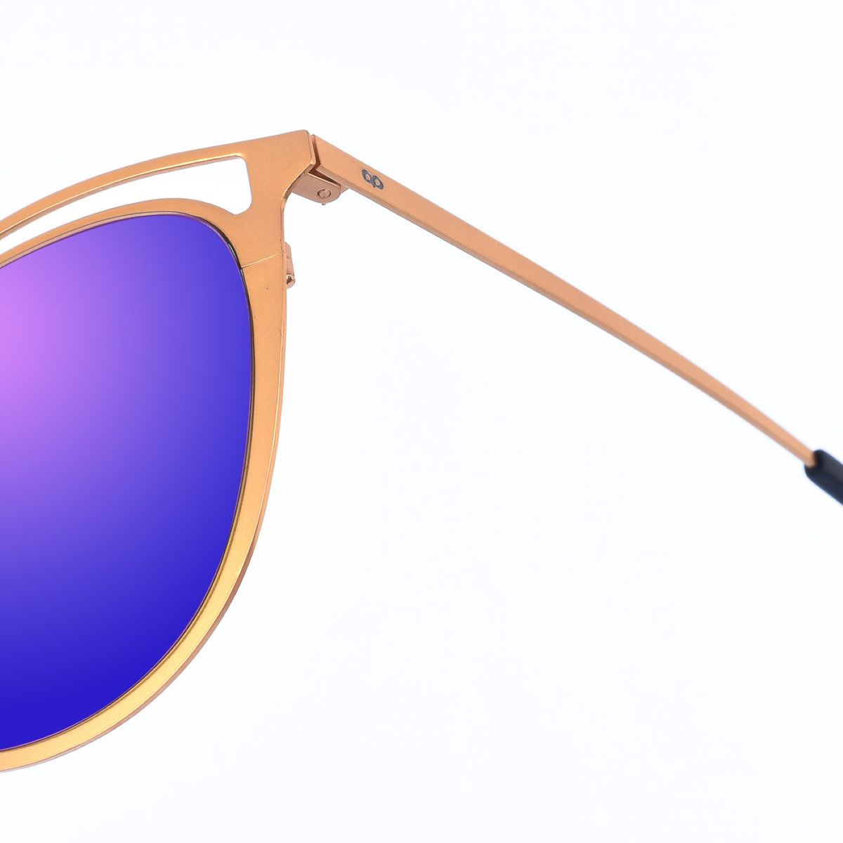 Elegante ovale Metall-Sonnenbrille mit Aussparung