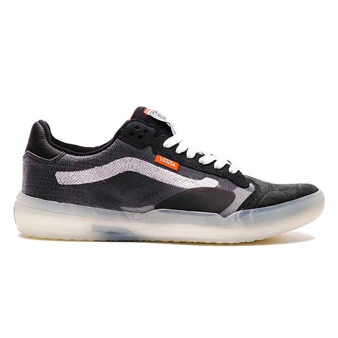 UltimateWaffle Schwarzer Skateboard-Schuh