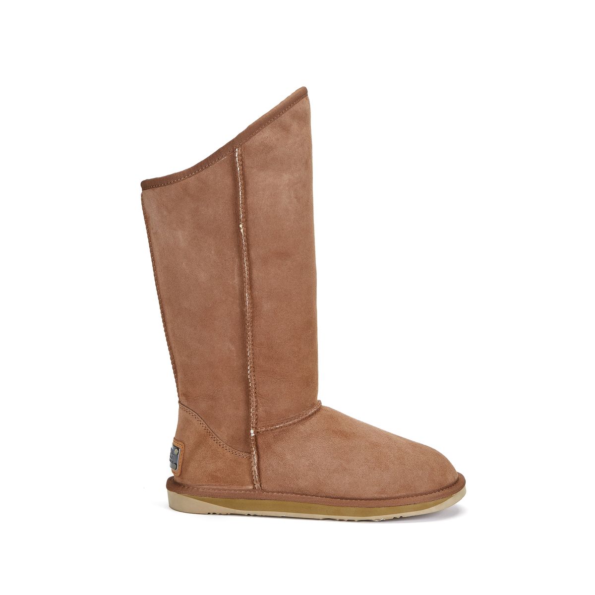 Klassische hohe Schaffellstiefel in Kastanienbraun