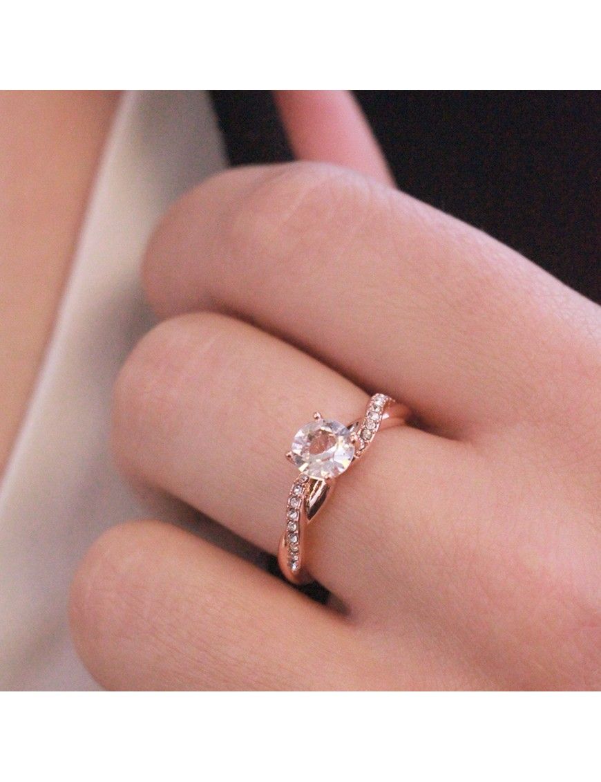 Eleganter Solitärring mit Pavé-Besatz