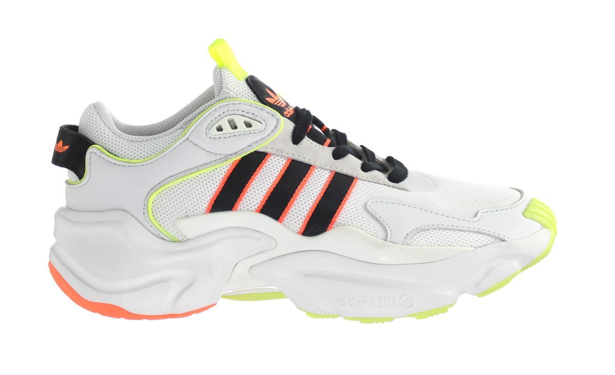 Klobiger sportlicher Sneaker im Retro-Stil