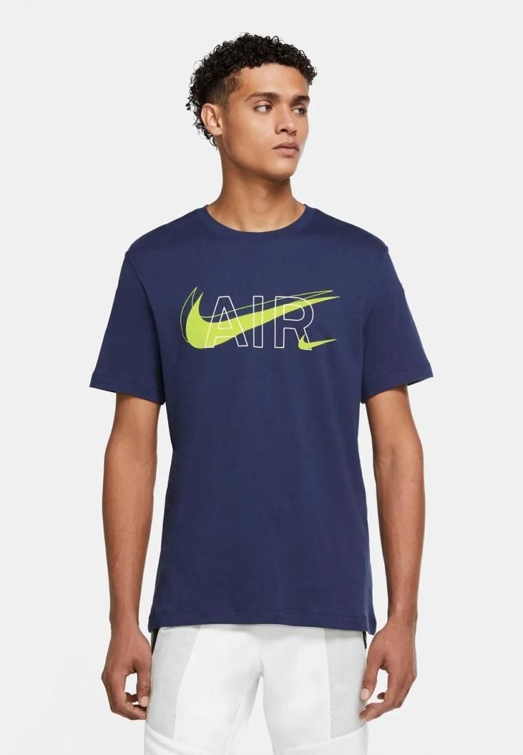 Nike Air T-Shirt mit mehreren Swooshs