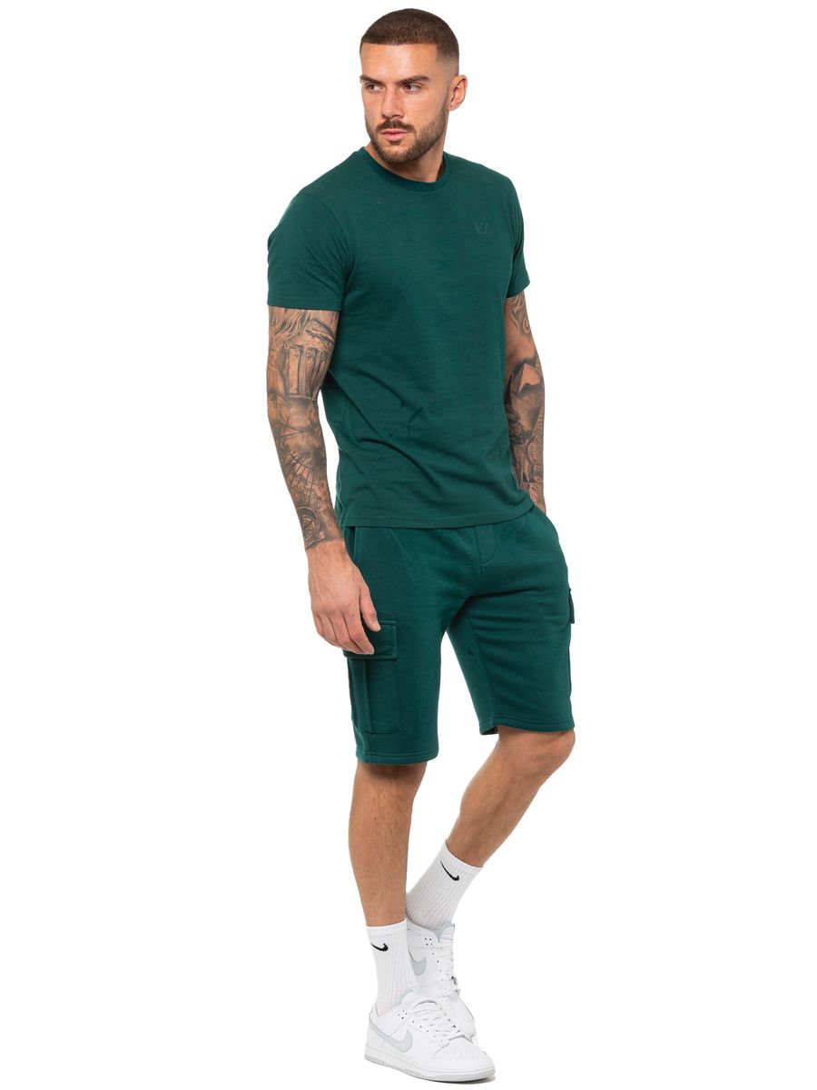 Lässiges T-Shirt und Cargo-Shorts Set