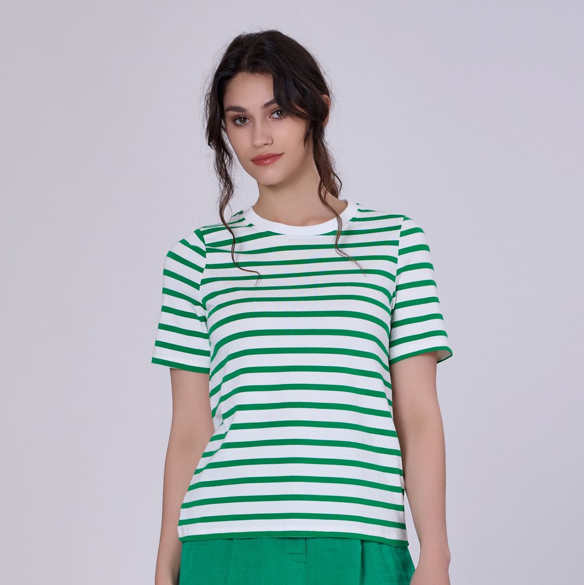 Gestreiftes Baumwoll-T-Shirt mit Rundhalsausschnitt
