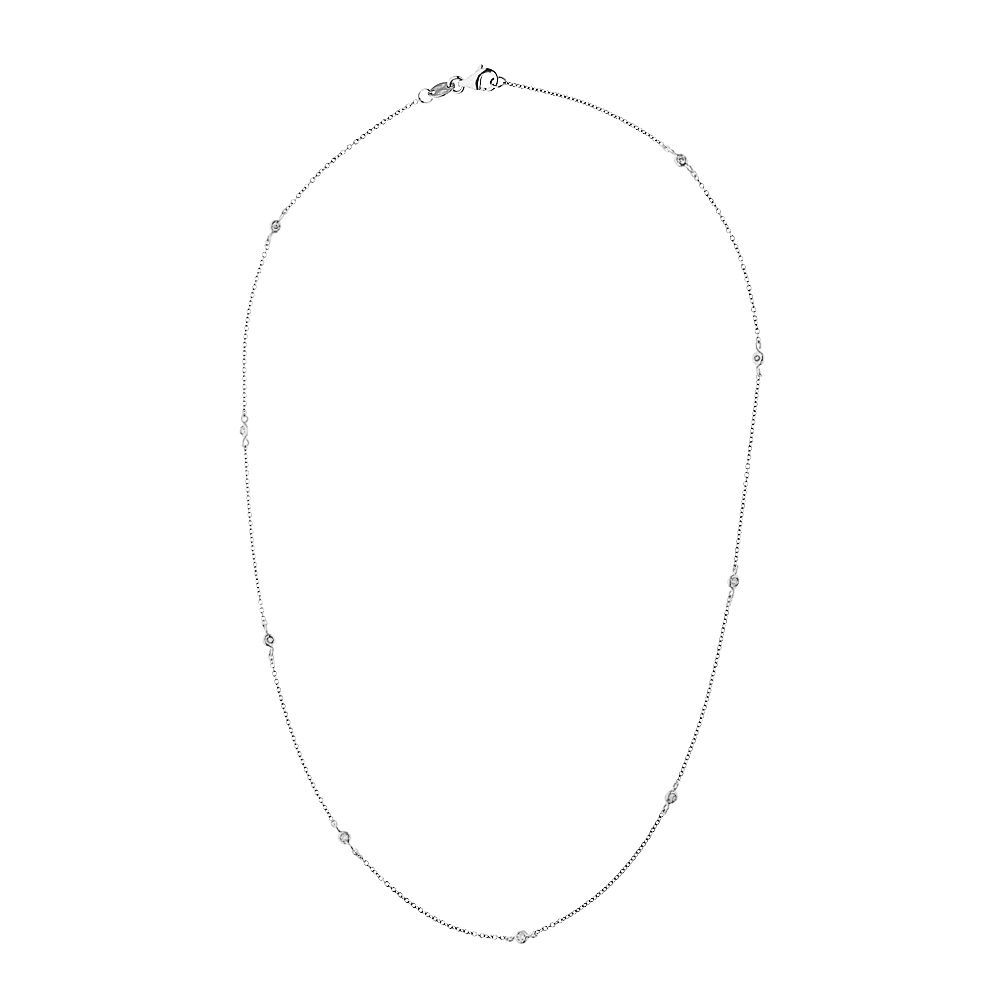 Halskette mit neun Diamanten in Zargenfassung