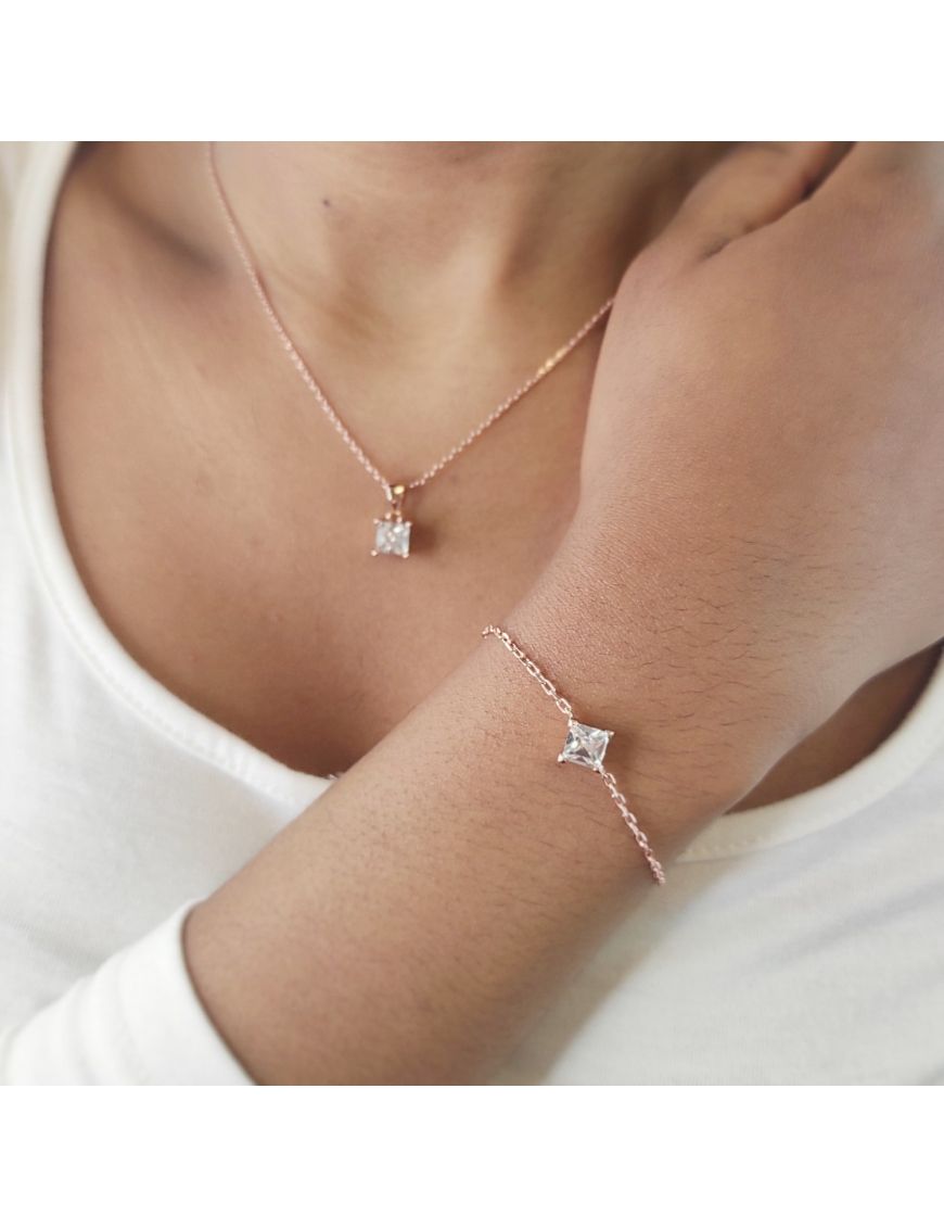 Minimalistisches Schmuckset mit Kristallen