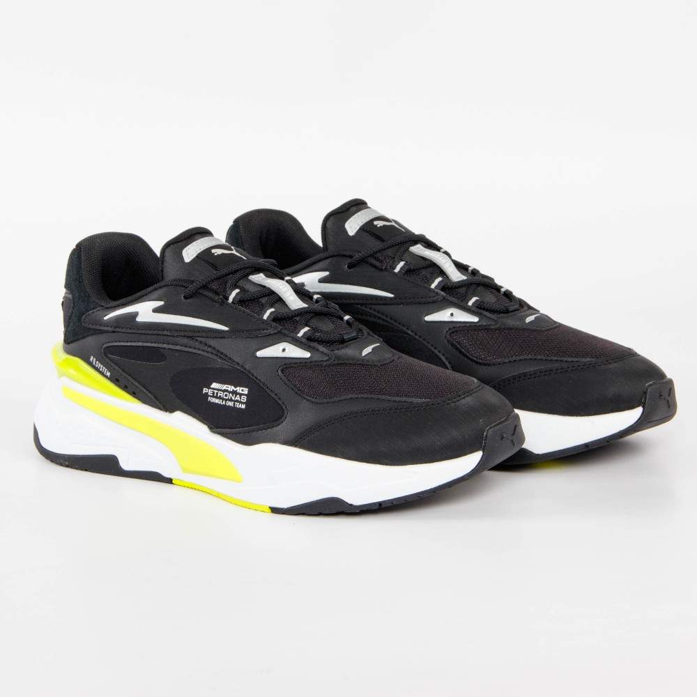 Sportliche Motorsport-inspirierte Streetwear-Sneakers