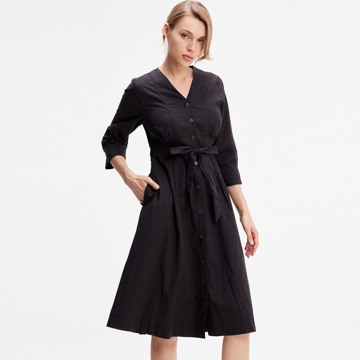 Klassisches Baumwoll-Midikleid mit Knopfleiste