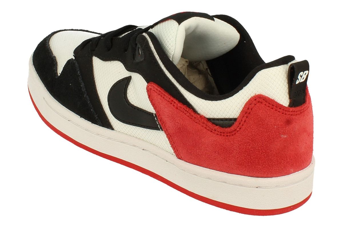 Low-Top Sneaker aus Wildleder und Mesh