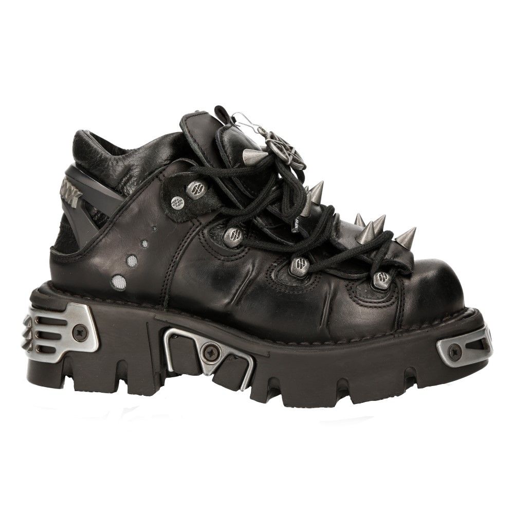 Leder-Plateau-Stiefeletten mit Spikes