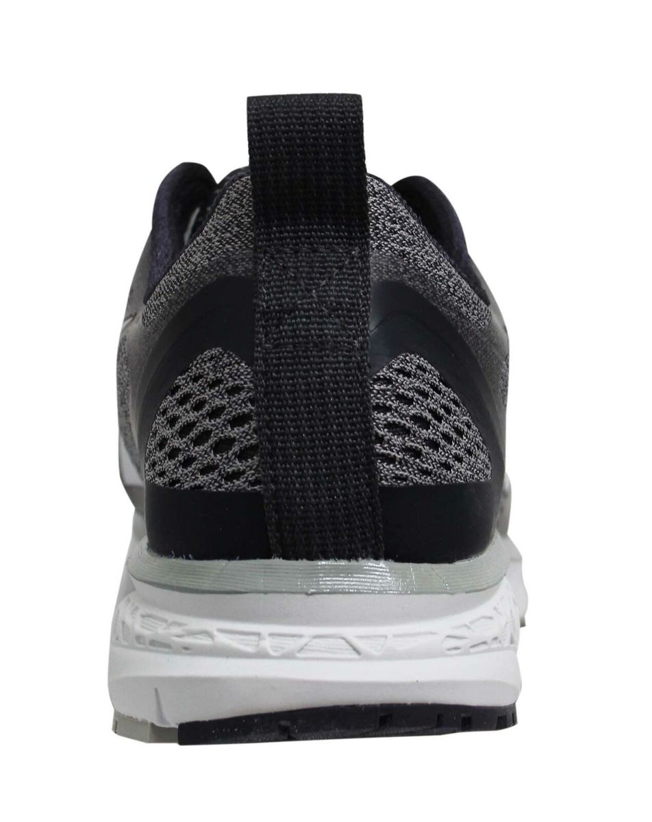 Leichter Mesh Performance Trainer