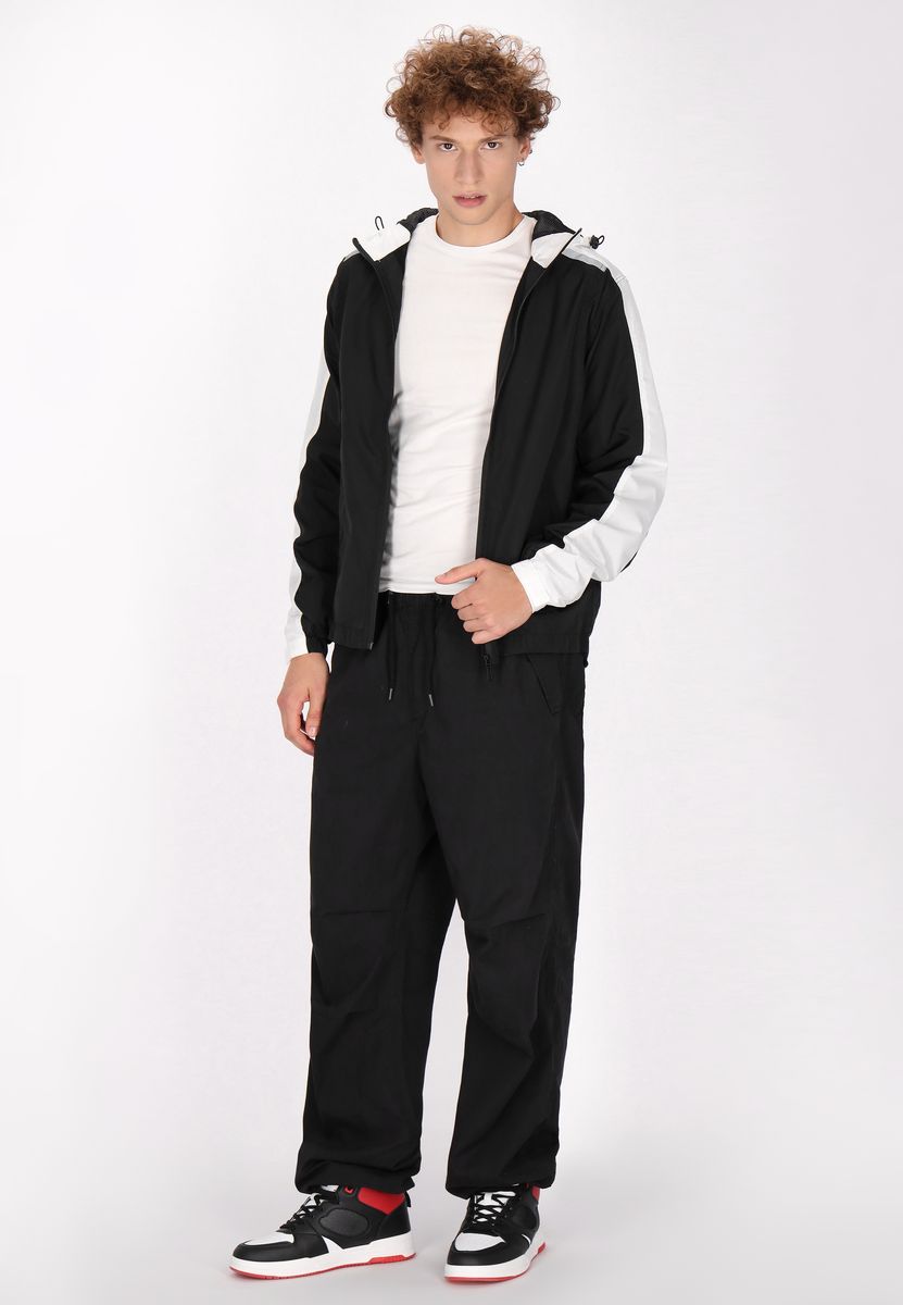 Leichte Color-Block Windjacke mit Kapuze