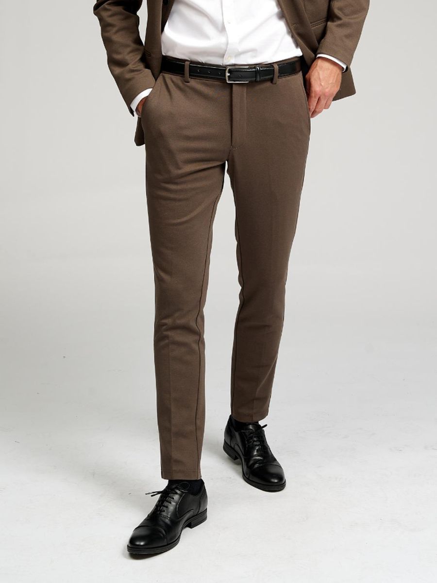 Schmal geschnittene Performance-Hose