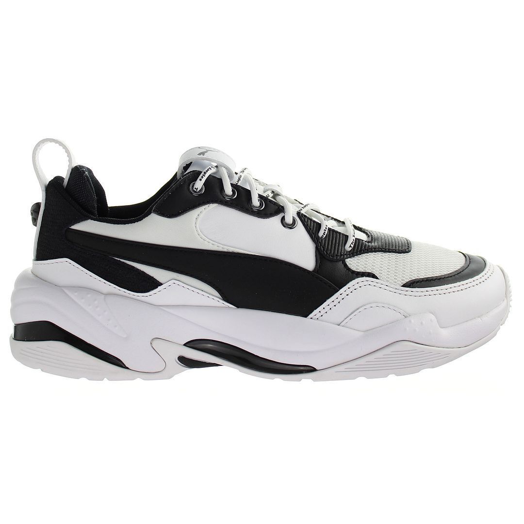 Modischer Sneaker mit klobiger Sohle
