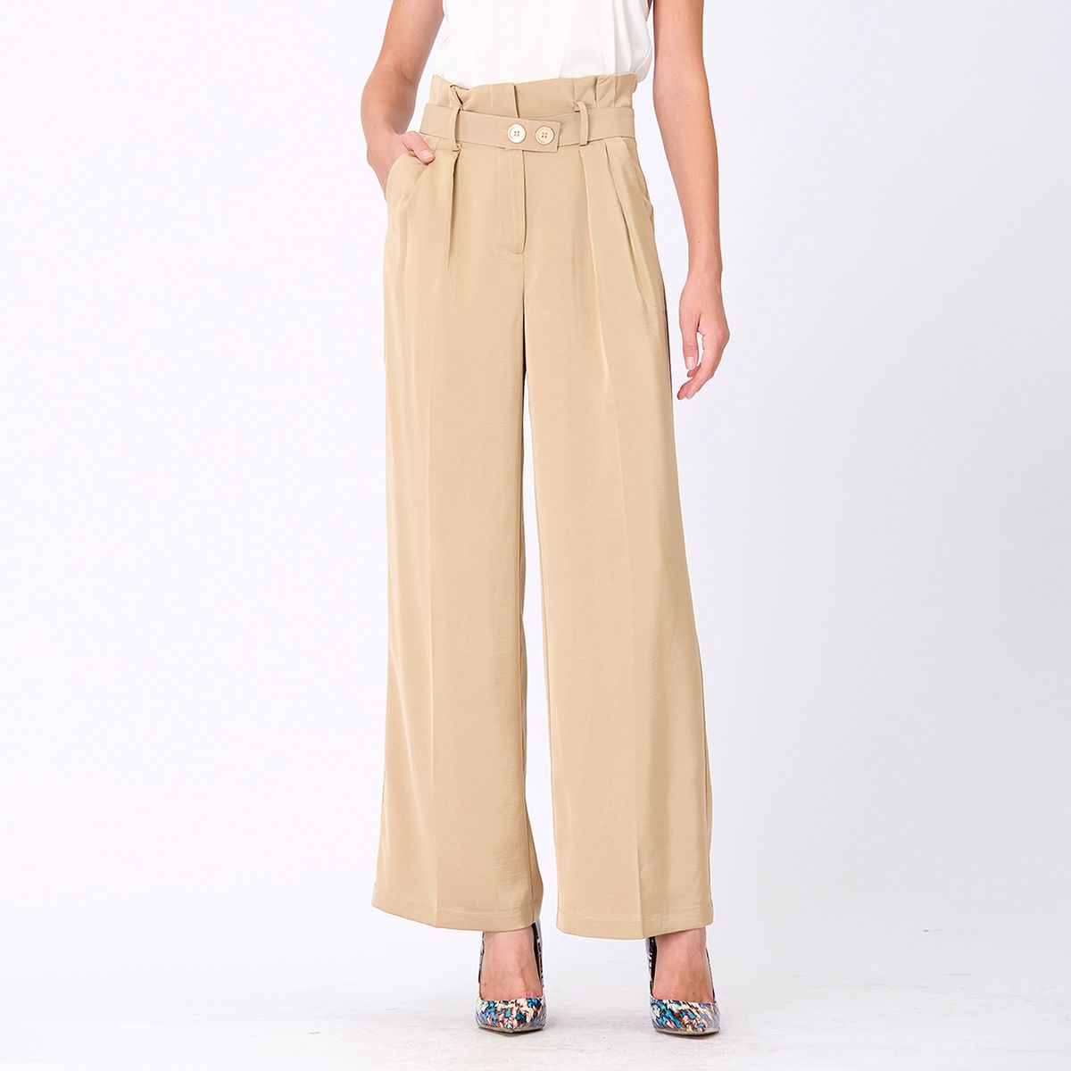 Weite Bundfaltenhose mit hoher Taille
