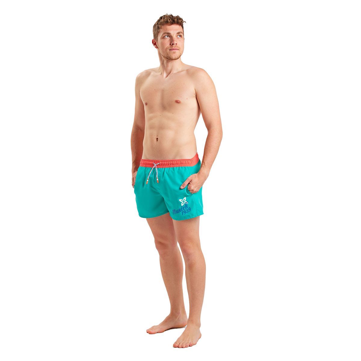Türkisfarbene Badehose mit orangem Saum