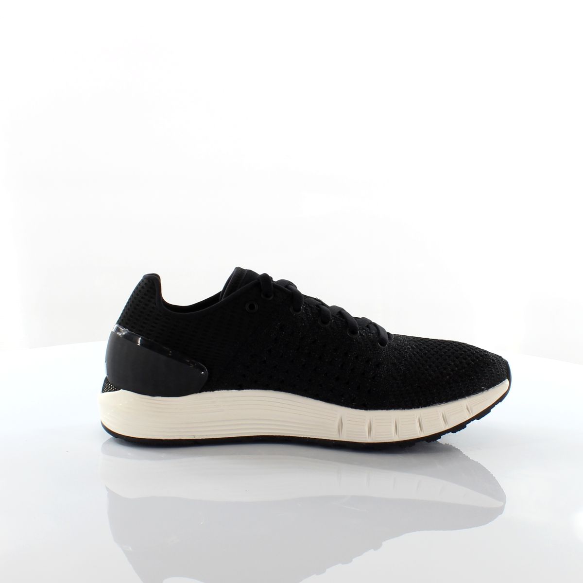 Bequemer Laufschuh aus Strick