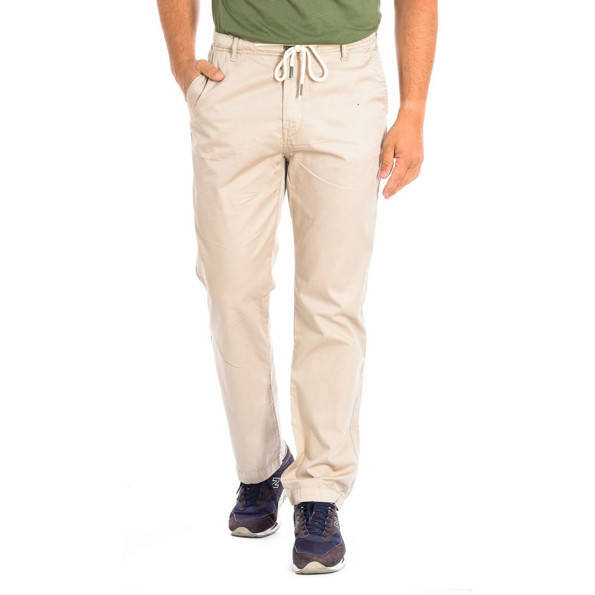 Herren Chino Hose mit geradem Bein in Oliv