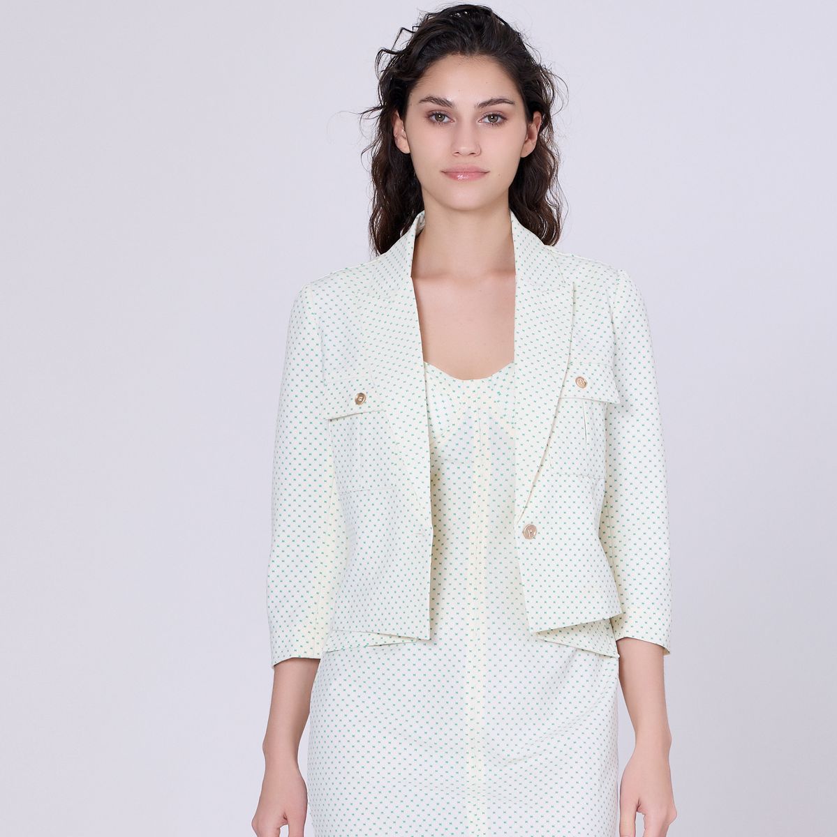 Kurzer Blazer mit Safari-Taschen