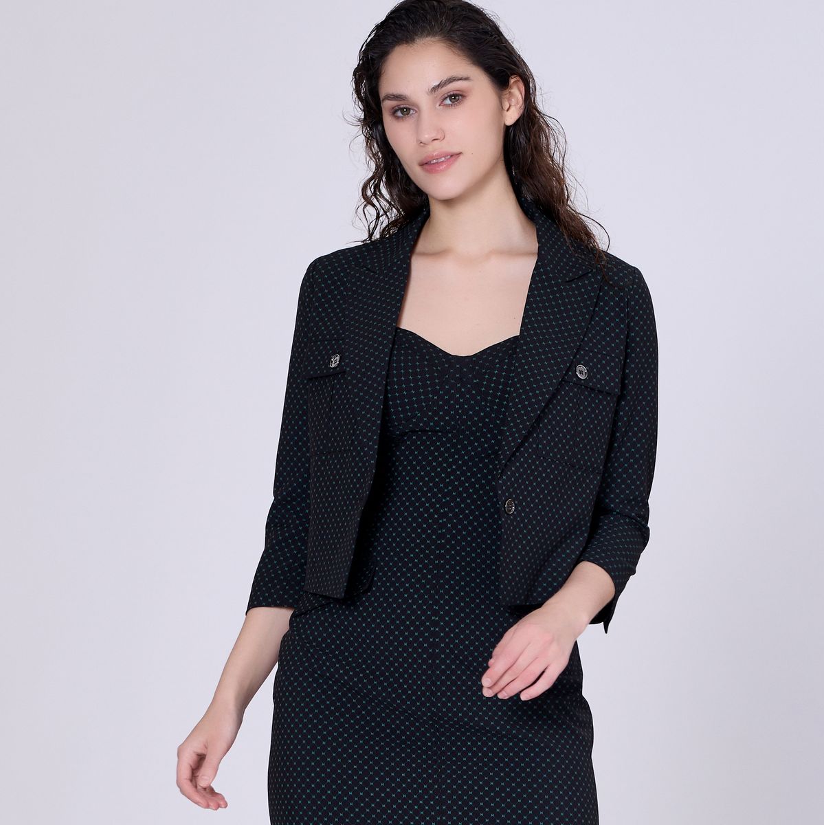 Kurzer Blazer mit Safari-Taschen