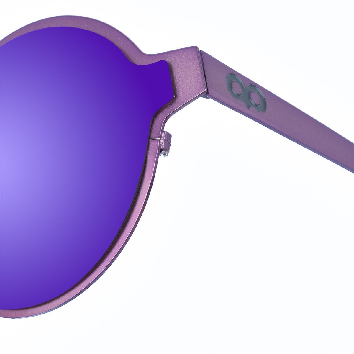 Retro-Sonnenbrille mit rundem Metallgestell