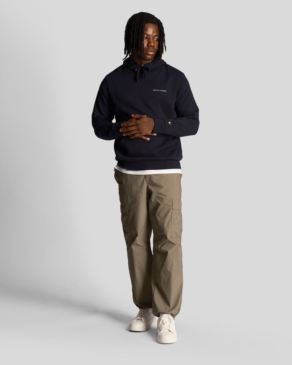 Klassischer Loopback Kapuzenpullover mit Stickerei