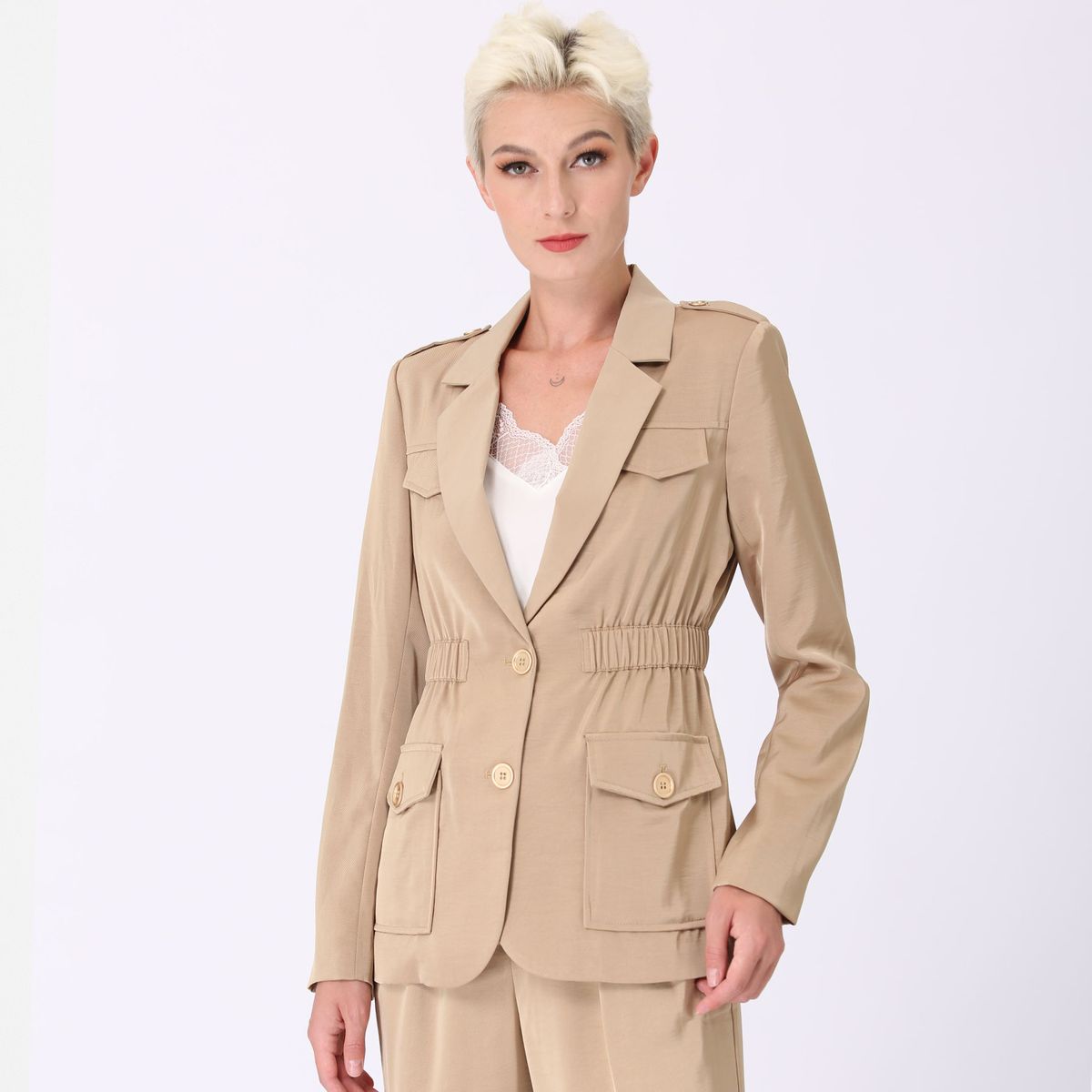 Taillierter Safari-Blazer mit geraffter Taille