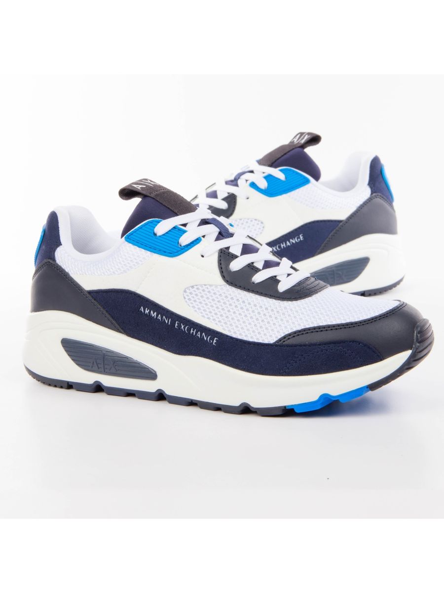 Sportliche Mesh-Sneaker mit Kontrasteinsätzen