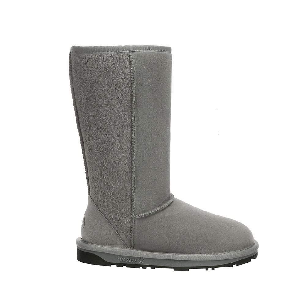 Klassische hohe Damenstiefel aus Schaffell