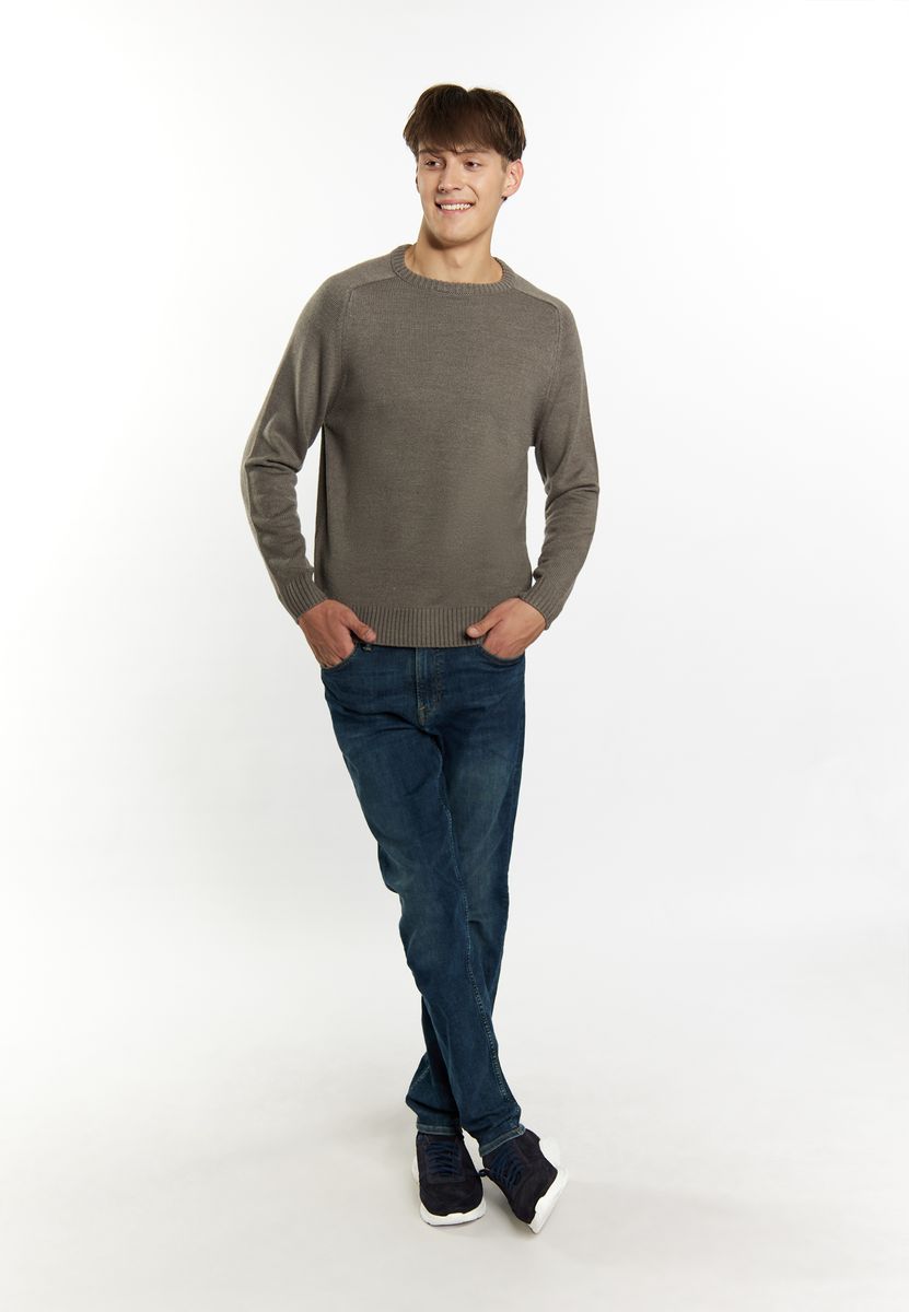 Klassischer Strickpullover mit Rundhalsausschnitt