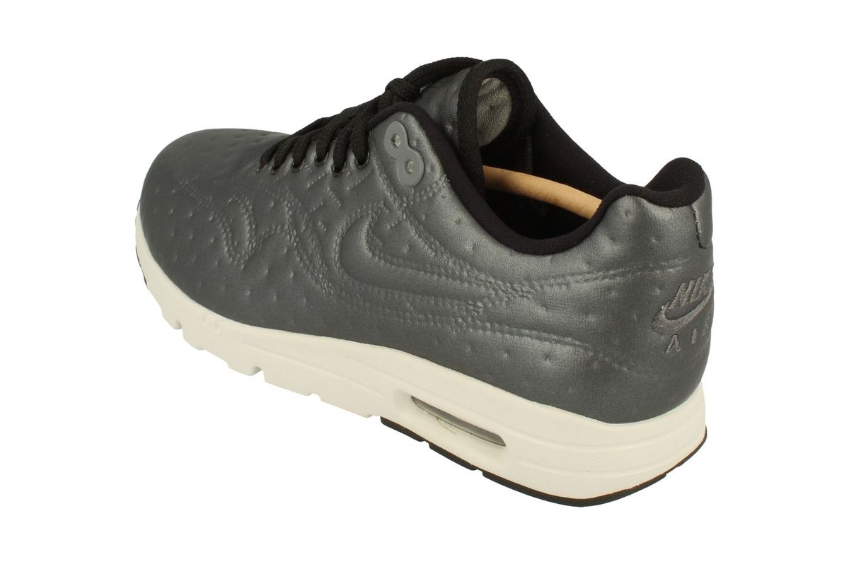 Sneaker mit geprägter Straußenleder-Optik