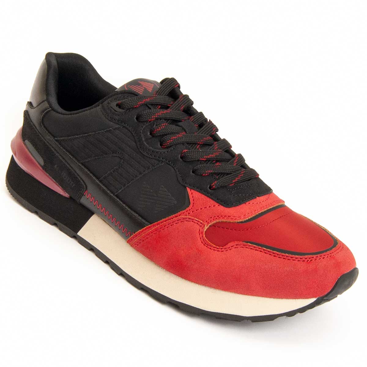 Vegane Sneaker im Retro-Stil