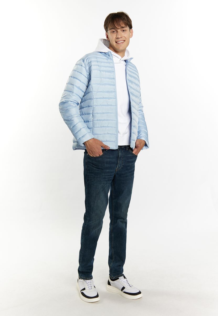 Leichte Steppjacke mit Stehkragen