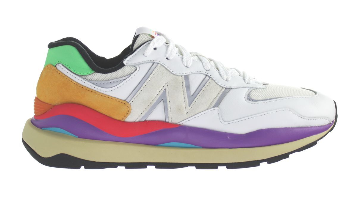 Bunter Laufschuh-Sneaker mit Paneelen