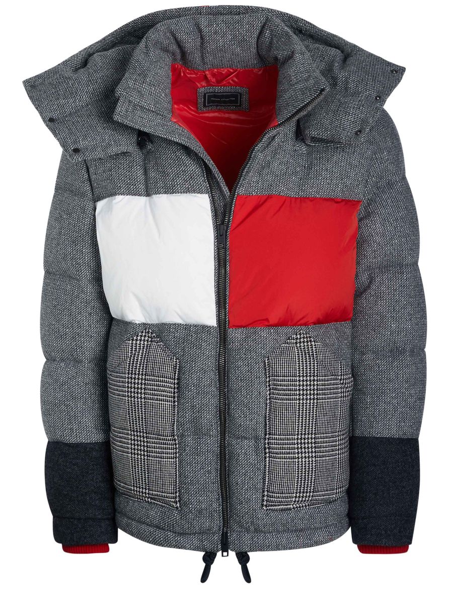 Rote, gefütterte Pufferjacke mit Kapuze