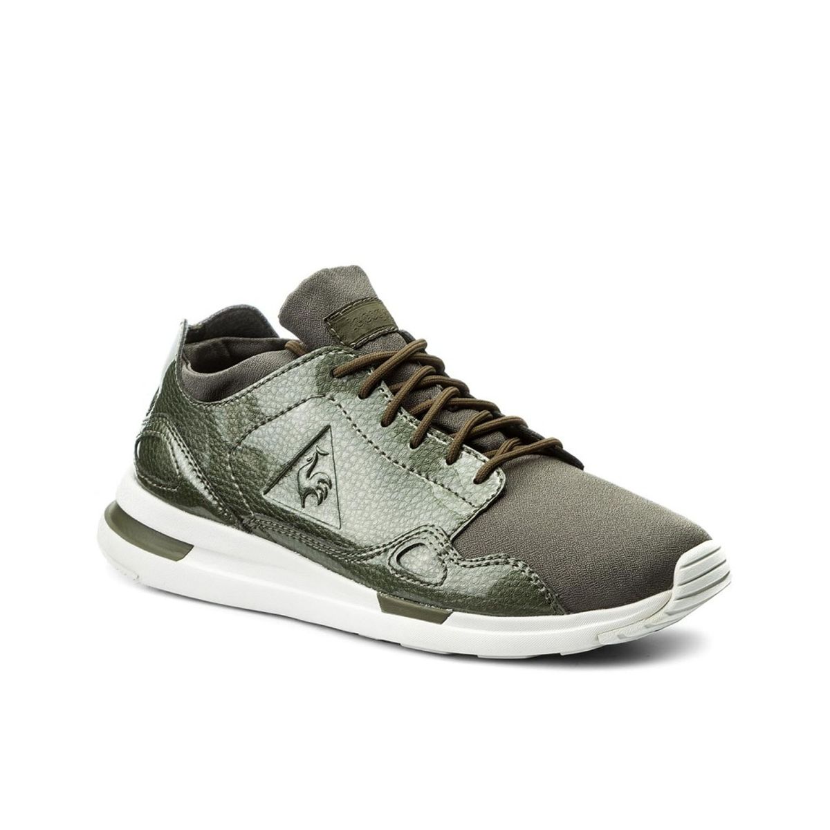 Sneaker aus Leder und Mesh
