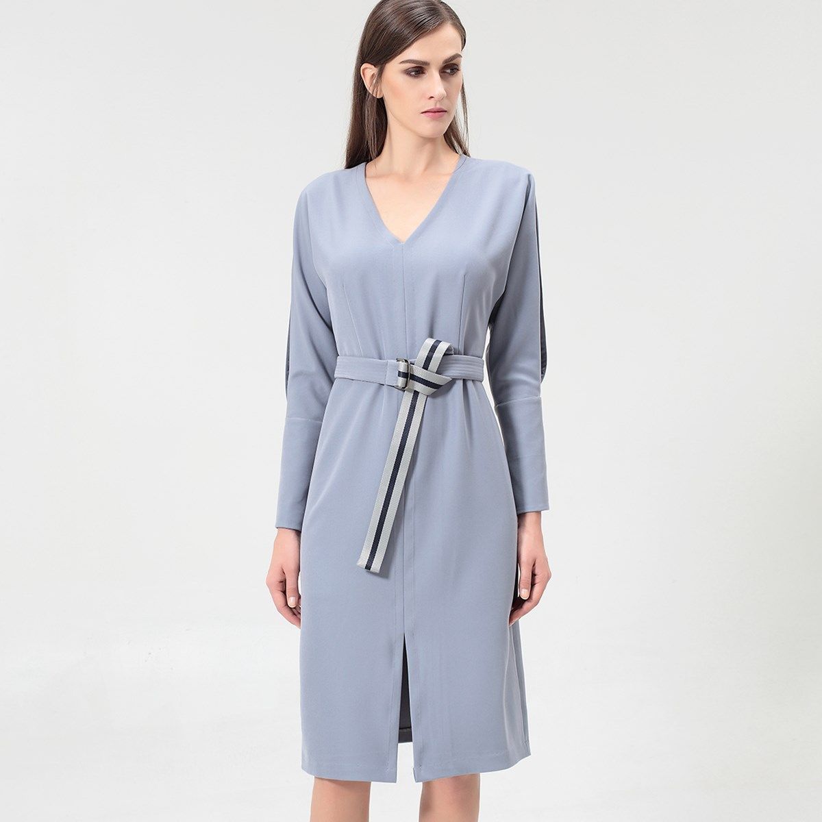 Elegantes Midikleid mit Kimonoärmeln