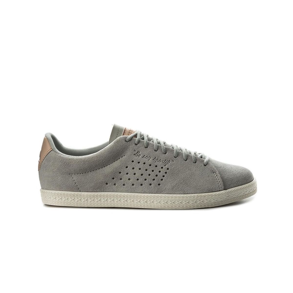 Minimalistische perforierte Low-Top-Sneaker