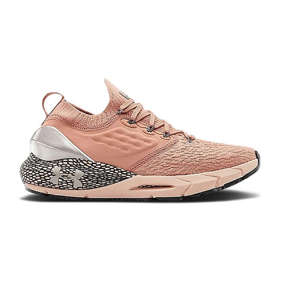 Pinkfarbene Laufschuhe aus Strick