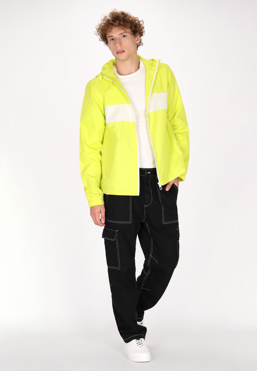 Leichter Neon-Windbreaker mit Kapuze