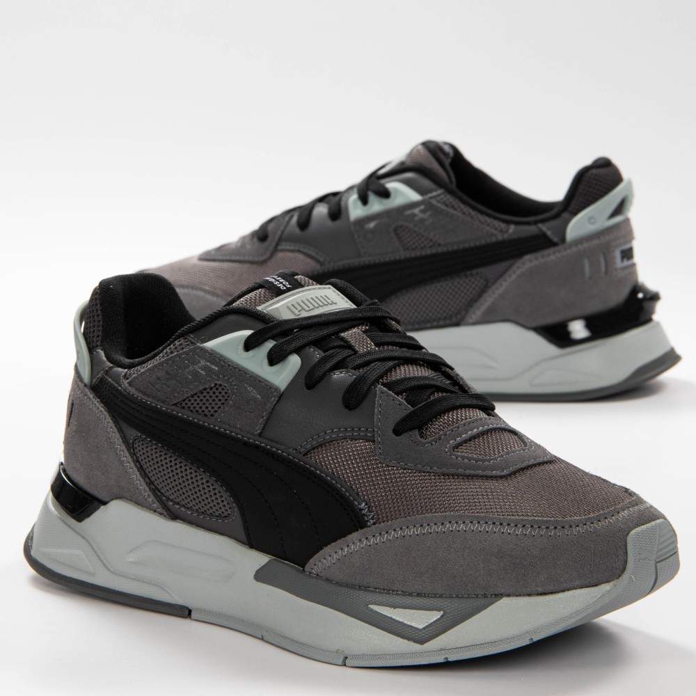 Mesh- und Wildleder-Sneaker im Layer-Look